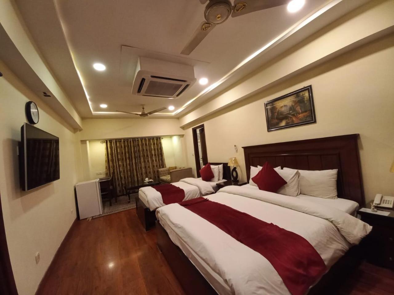 Hotel Diplomat Islamabad Luaran gambar