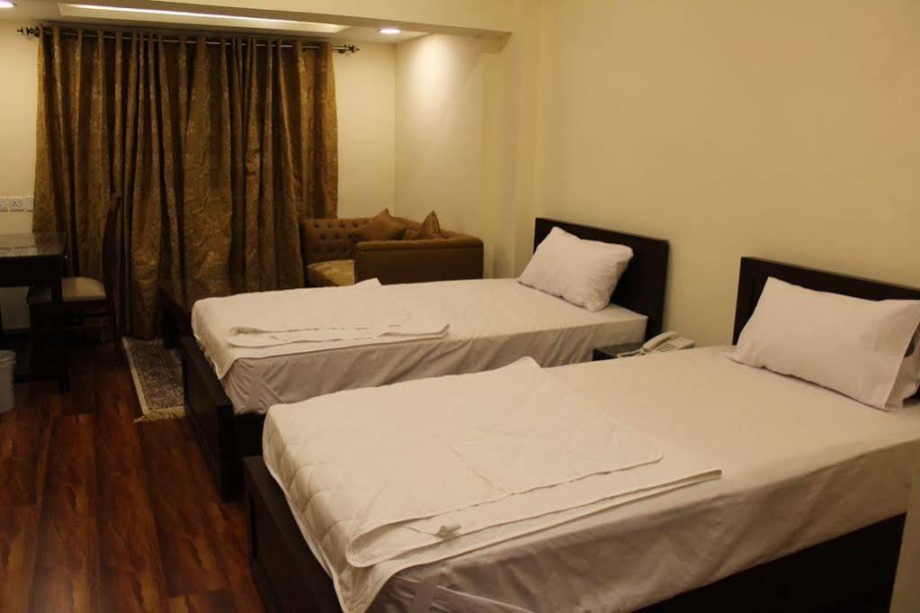 Hotel Diplomat Islamabad Luaran gambar