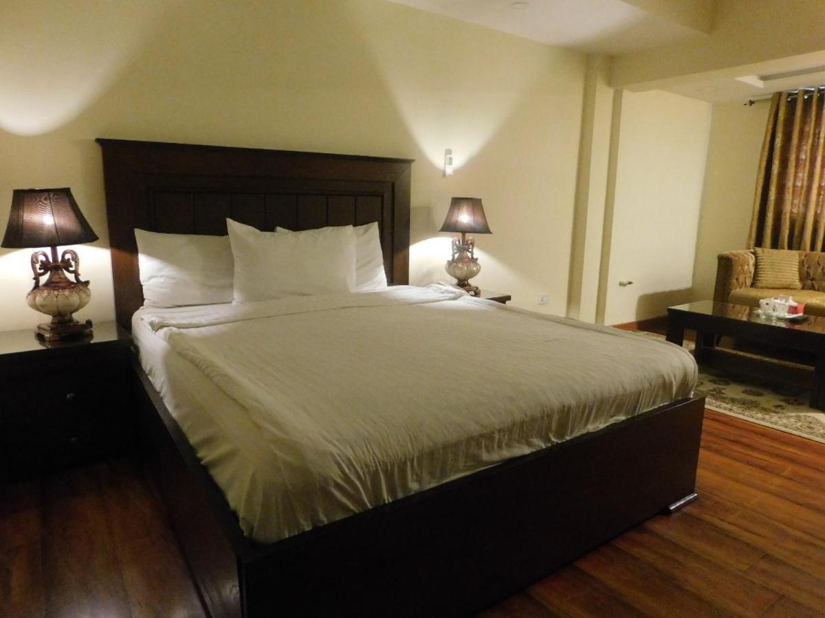 Hotel Diplomat Islamabad Luaran gambar